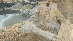okrasné jezero malé stavba