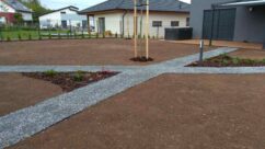 Trávník na zahradě